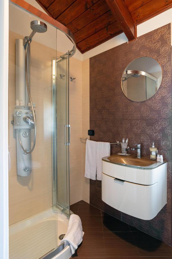 Pavean Suites Frattaminore Buitenkant foto